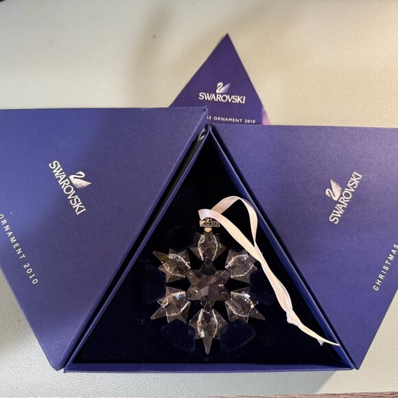 Swarovski Christmas Ornament 2010 - Picture 2 of 3